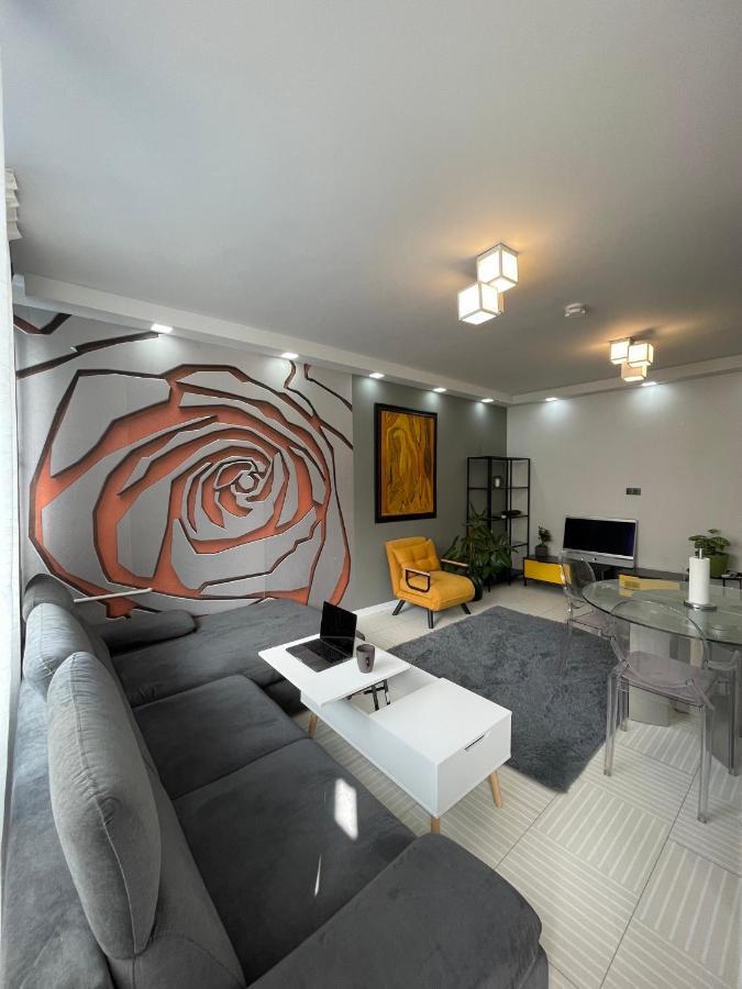 Bright: Flat With Balcony - Kitchen - Free Parking Berlim Exterior foto