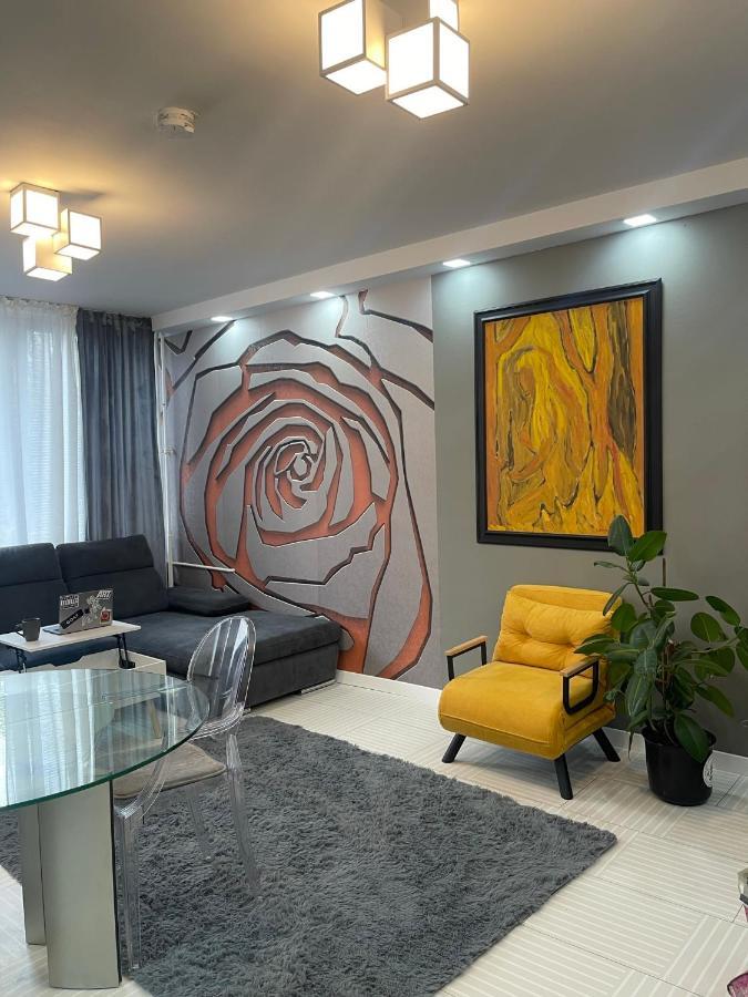 Bright: Flat With Balcony - Kitchen - Free Parking Berlim Exterior foto
